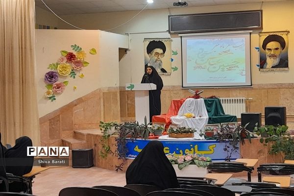 برگزاری شب شعر ماه منیر در کاشمر