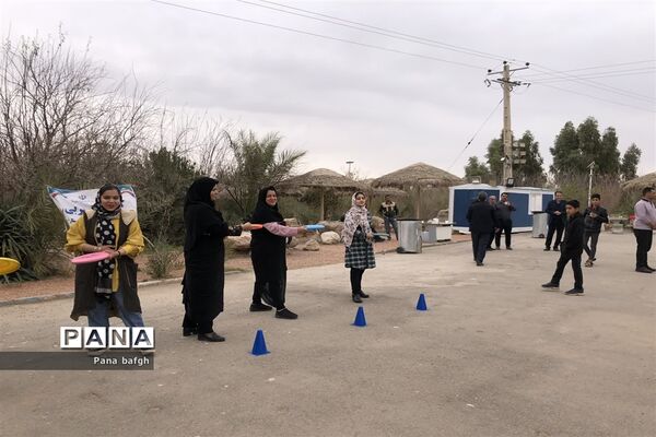 همایش پیاده‌روی خانوادگی کارکنان و استادان دانشگاه آزاد اسلامی واحد بافق