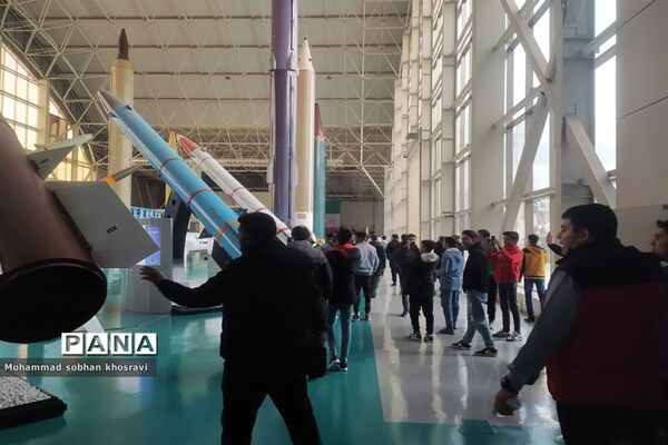 بازدید دانش‌‌‌آموزان هنرستان کارآفرینان ملارد از پارک هوا و فضا