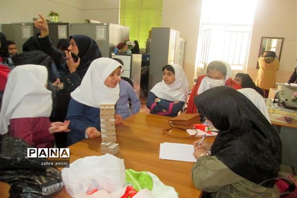 برگزاری مسابقات بازی‌های فکری سرگرمی رویش در شهرستان سروستان