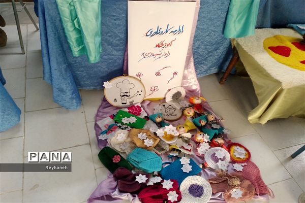 بازارچه کسب و کار دانش‌آموزی در جوادآباد