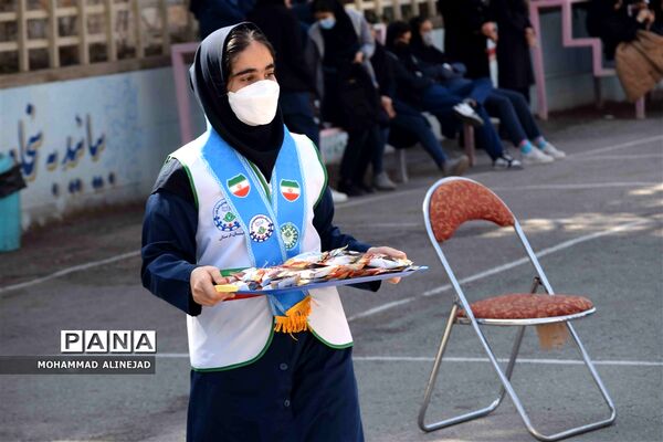 برگزاری جشن اعیاد شعبانیه در دبیرستان دخترانه فرهنگیان خرم آباد