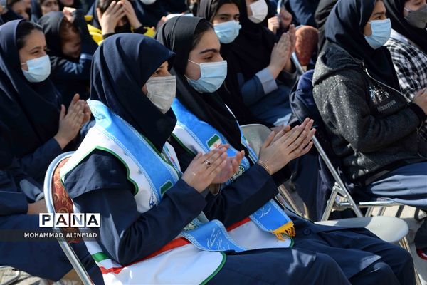 برگزاری جشن اعیاد شعبانیه در دبیرستان دخترانه فرهنگیان خرم آباد