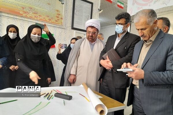 برگزاری نمایشگاه دست‌سازه‌های دانش‌آموزی در شهرکرد