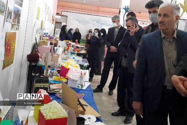 برگزاری نمایشگاه دست‌سازه‌های دانش‌آموزی در شهرکرد