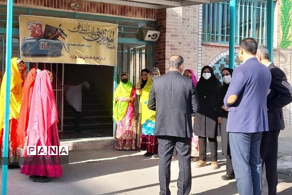 برگزاری نمایشگاه دست‌سازه‌های دانش‌آموزی در شهرکرد