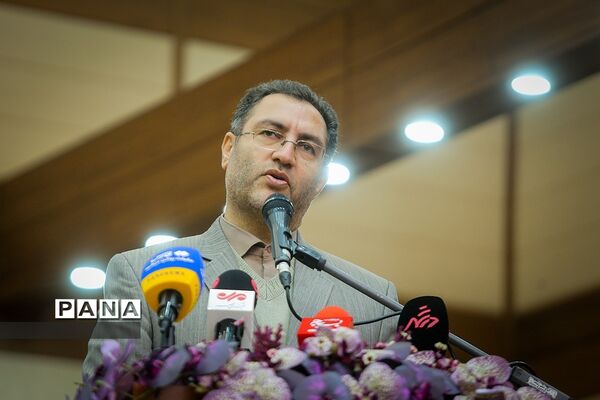 همایش ملی تجلیل از دبیران منتخب درس آمادگی دفاعی کشور