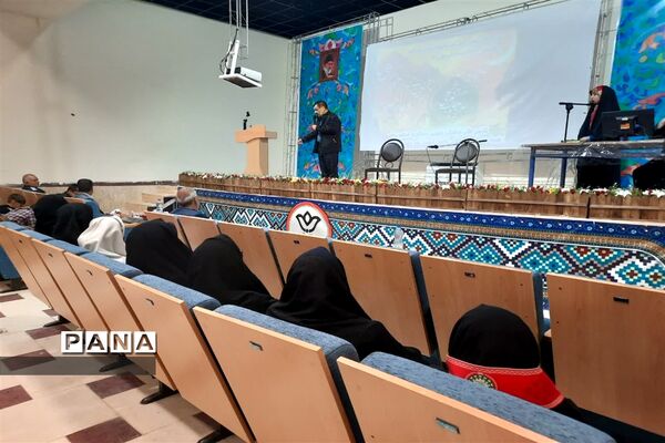 گرامیداشت هفته کانو‌ن‌های فرهنگی و تربیتی درابرکوه