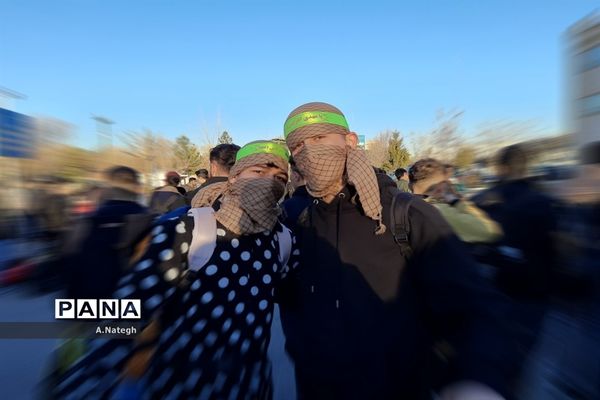 کاروان راهیان نور دانش‌آموزان منطقه ۱۵ تهران