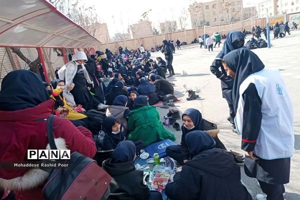 اردوی درون مدرسه‌ای دانش‌آموزان آموزشگاه شهید اورکی اسلامشهر