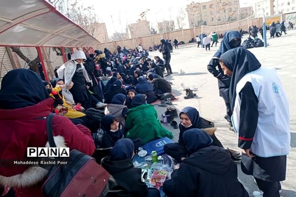 اردوی درون مدرسه‌ای دانش‌آموزان آموزشگاه شهید اورکی اسلامشهر
