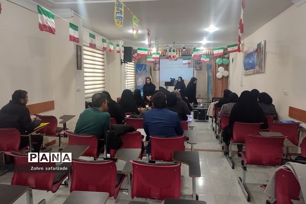 کارگاه پیشگیری از خودکشی و راهکارهای مداخله‌ای در آموزش و پرورش رودهن