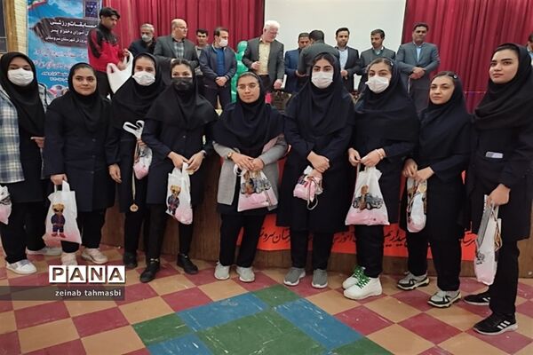 آیین تجلیل از دانش‌آموزان منتخب مسابقات ورزشی شهرستان سروستان