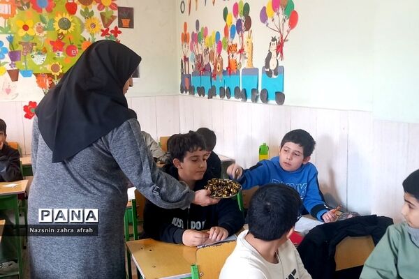 جشن اعیاد شعبان در دبیرستان‌های کوثر و هموطن یک رودهن