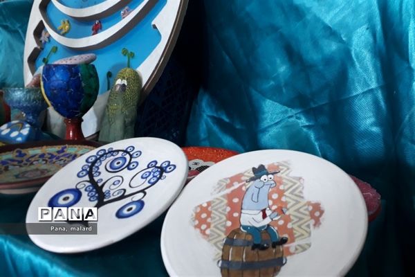 برپایی بازارچه دانش‌‌‌آموزی‌ در دبیرستان فاطمیه ملارد