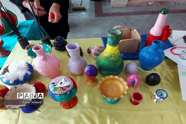 برپایی بازارچه دانش‌‌‌آموزی‌ در دبیرستان فاطمیه ملارد