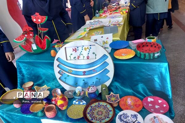 برپایی بازارچه دانش‌‌‌آموزی‌ در دبیرستان فاطمیه ملارد