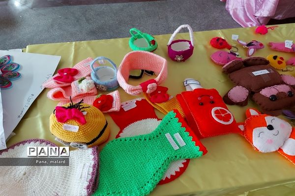 برپایی بازارچه دانش‌‌‌آموزی‌ در دبیرستان فاطمیه ملارد