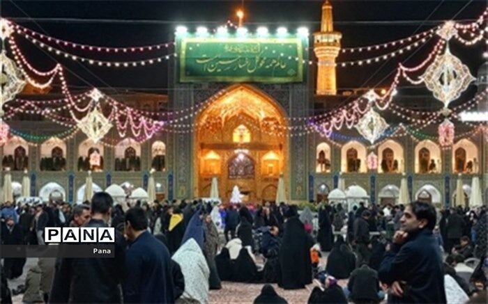 من به امام رضا (ع) ارادت خاصی دارم