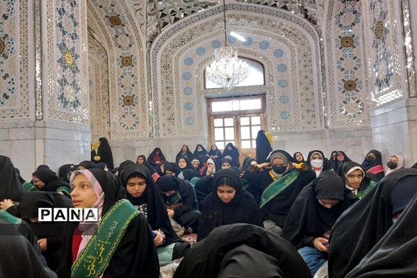 دومین روز دیدار دانش‌آموزان زیارت اولی شهر تهران با امام رضا( ع)