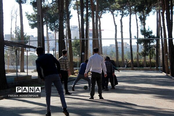 برگزاری مسابقات ورزشی در سفر یک روزه به اردوگاه شهید منتظری