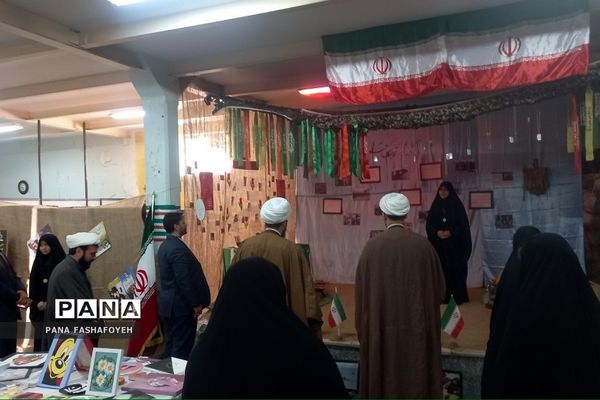 بازدید مسئول اتحادیه انجمن‌های اسلامی دانش‌آموزی شهرستان‌های تهران از مدرسه انقلاب فشافویه