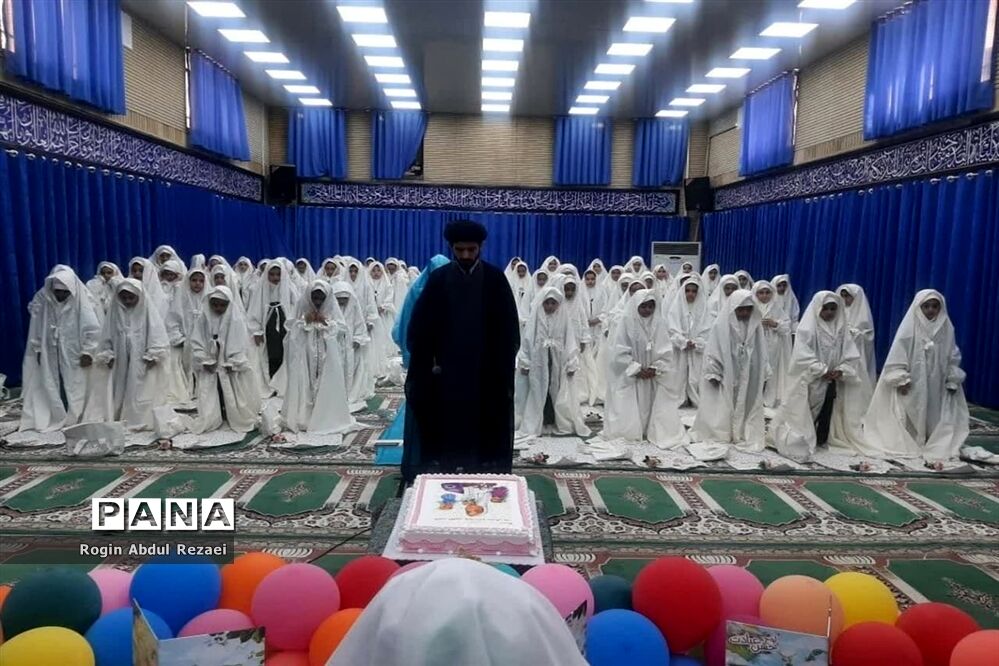 جشن تکلیف دانش‌آموزان پایه سوم ابتدایی آموزشگاه الله‌اکبر اسلامشهر