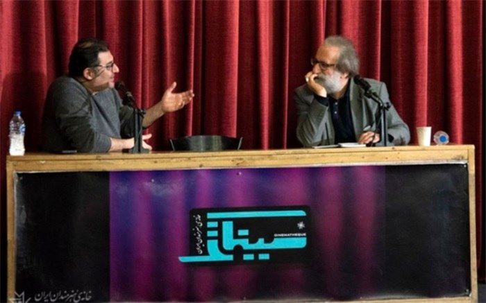 تعجب می‌کنم برخی در جامعه‌ ما توصیه به لیبرالیسم می‌کنند!