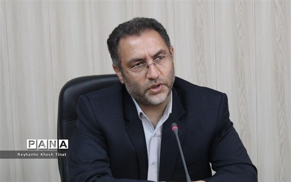 خانواده، بستر حضور افراد در نهادهای اجتماعی را فراهم می‌کند