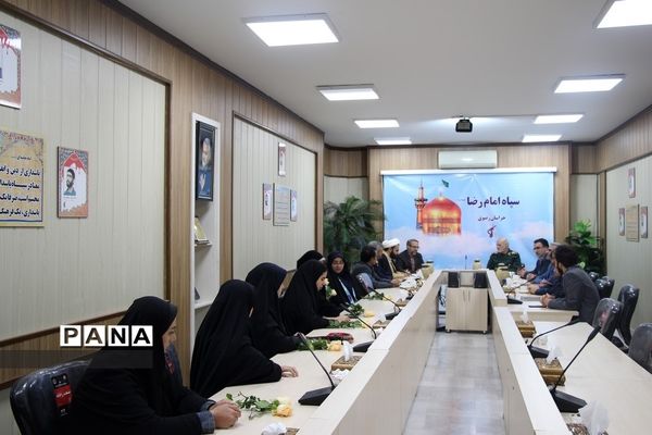 دیدار مدیرکل آموزش و پرورش خراسان رضوی با فرمانده سپاه امام رضا (ع) به مناسبت روز پاسدار