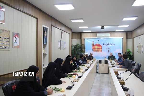 دیدار مدیرکل آموزش و پرورش خراسان رضوی با فرمانده سپاه امام رضا (ع) به مناسبت روز پاسدار