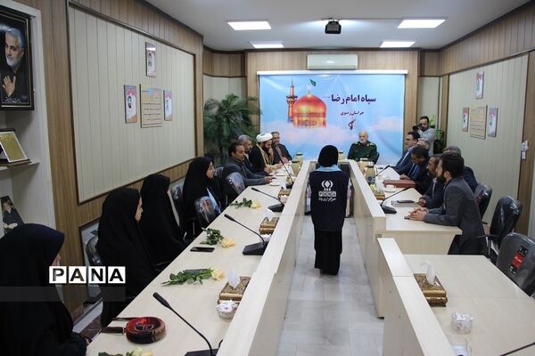 دیدار مدیرکل آموزش و پرورش خراسان رضوی با فرمانده سپاه امام رضا (ع) به مناسبت روز پاسدار