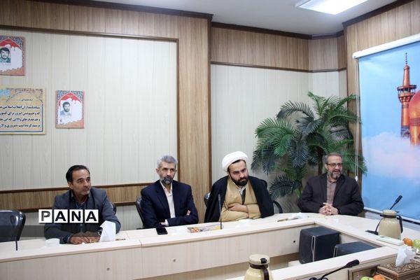 دیدار مدیرکل آموزش و پرورش خراسان رضوی با فرمانده سپاه امام رضا (ع) به مناسبت روز پاسدار