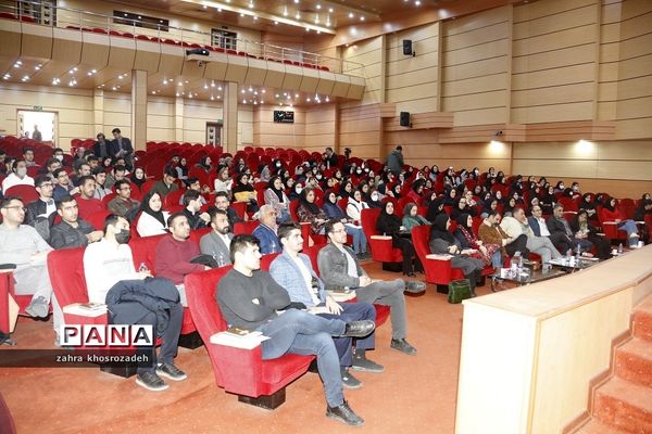 بازدید راهیان پیشرفت، فرهنگیان متوسطه آموزش و پرورش ناحیه 2 شهرری  ازشرکت پالایش نفت تهران