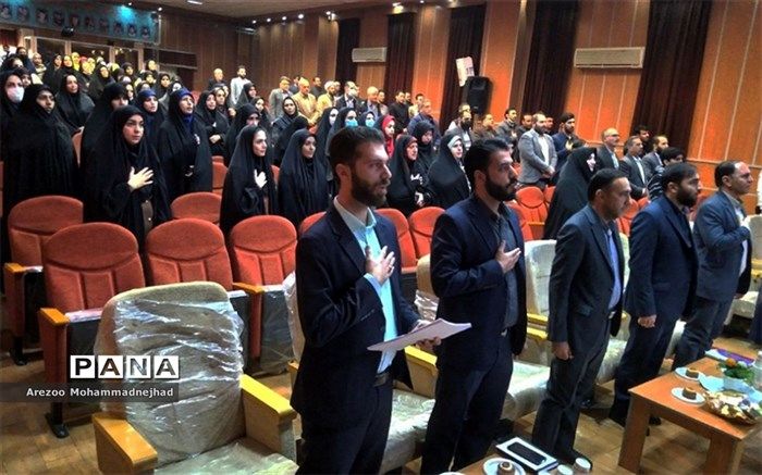 تربیت اگر در رفتار تجلی پیدا نکند، آثار منفی در پی دارد