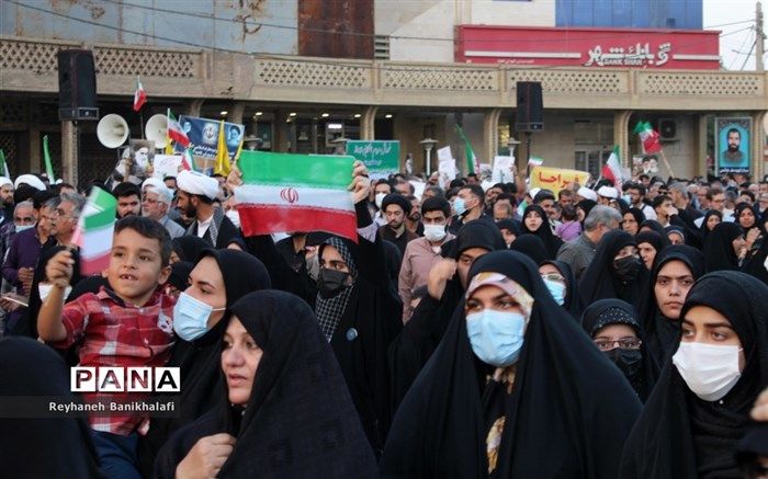 برگزاری اجتماع اعتراضی مردم در واکنش به اغتشاشگران