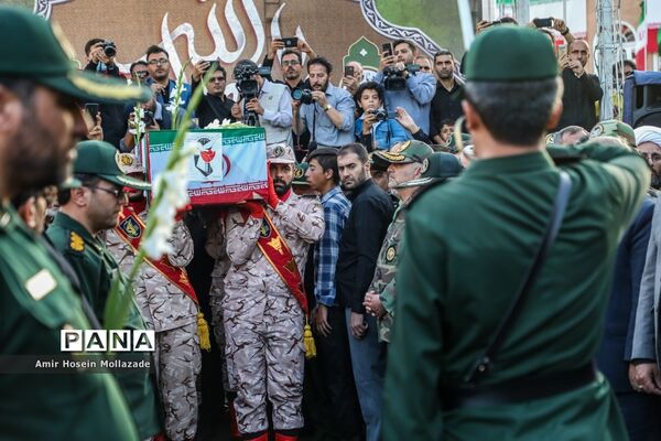 اجتماع عظیم امت رسول‌الله(ص) و آیین تشییع پیکر شهید اغتشاشات اخیر «عباس فاطمیه»