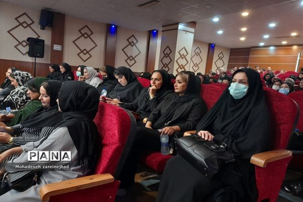 همایش سفیران مهر ویژه رانندگان سرویس مدارس شهرستان قرچک