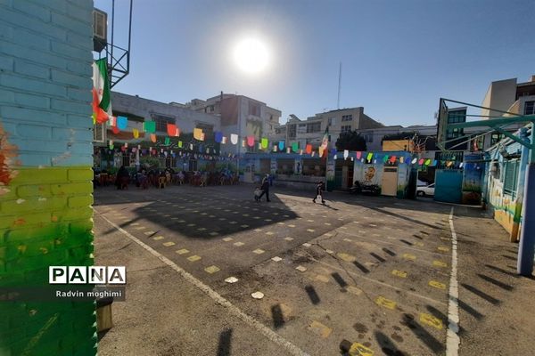 جشن شکوفه‌ها؛ آغاز کسب علم و دانش در مدارس منطقه ۱۳