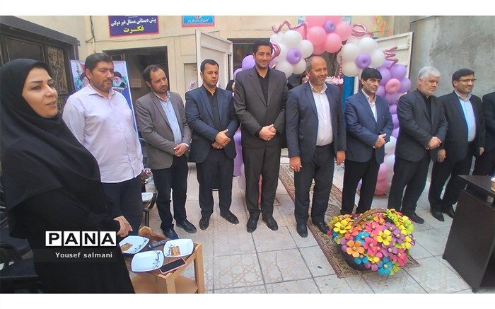 دانش‌آموزان ابتدایی، آینده سازان جامعه هستند
