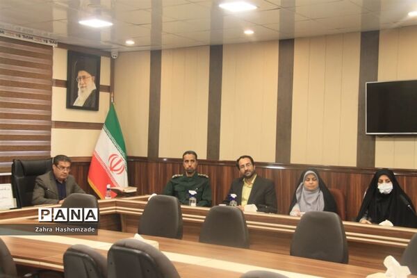 بزرگداشت هفته دفاع مقدس در آموزش و پرورش ناحیه یک شهرری
