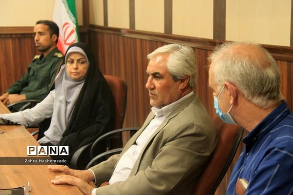 بزرگداشت هفته دفاع مقدس در آموزش و پرورش ناحیه یک شهرری