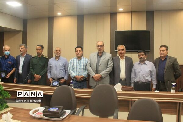بزرگداشت هفته دفاع مقدس در آموزش و پرورش ناحیه یک شهرری