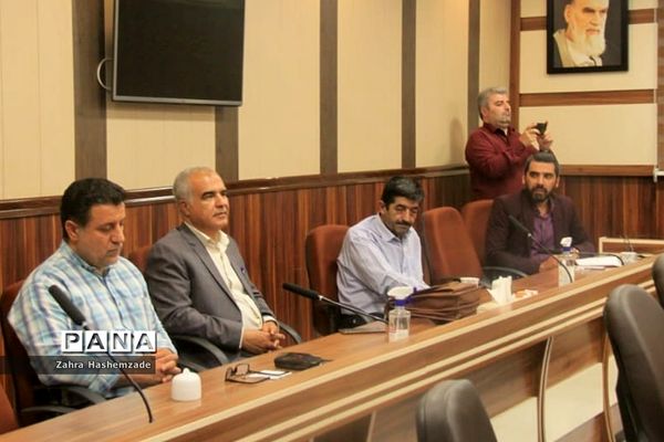 بزرگداشت هفته دفاع مقدس در آموزش و پرورش ناحیه یک شهرری