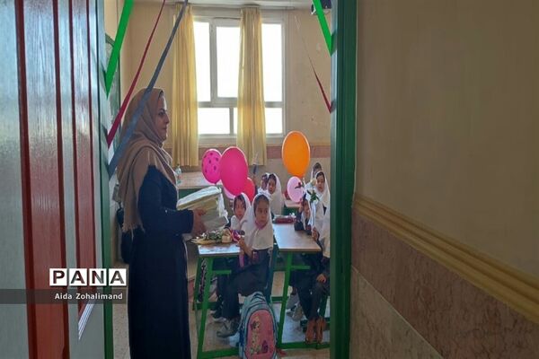 استقبال از دانش‌آموزان مدرسه توفیق شهرستان رباط‌کریم