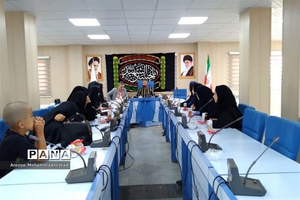 نشست خبرنگاران پانا در فرمانداری شهرستان قرچک