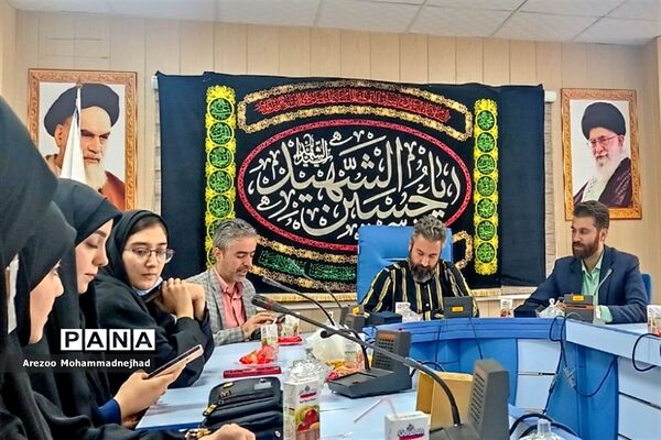 نشست خبرنگاران پانا در فرمانداری شهرستان قرچک