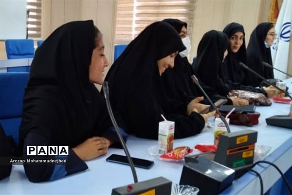 نشست خبرنگاران پانا در فرمانداری شهرستان قرچک