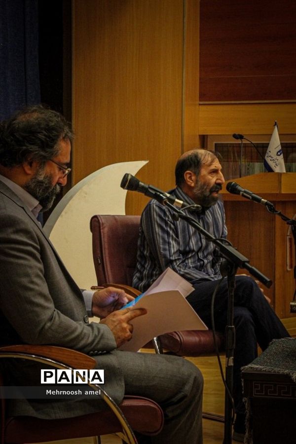 برگزاری ششمین شب شعر استانی خورشید بر نیزه