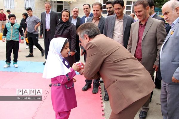 آیین استانی جشن شکوفه‌ها در اورمیه